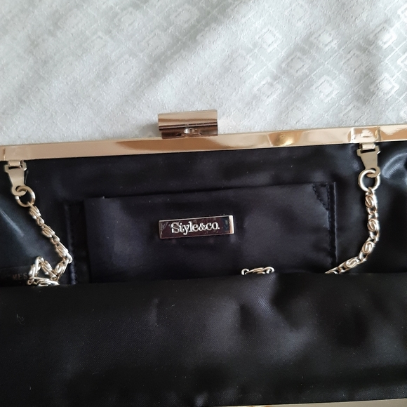 STYLE&CO - 3 tone metallic Clutch purse - Picture 6 of 7
